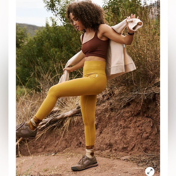 Never Worn Free People High-Rise 7/8 Length Good Karma Leggings - Picture 3 of 10